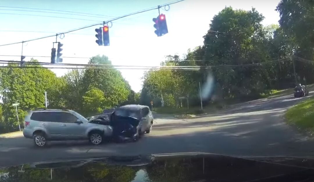 Head-on car crash